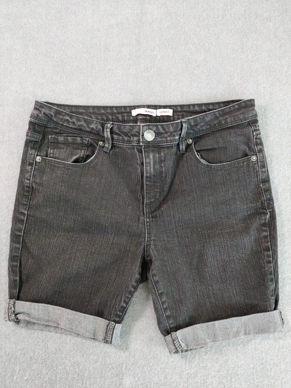BONGO Womens Black Denim Skinny Shorts Size 13 Cuffed Raw Hem Faded Dark Wash